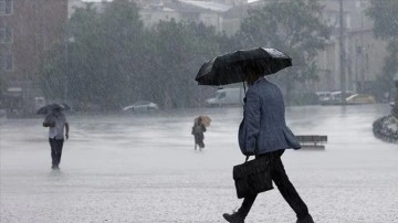 Kasım sis ve yağmurla geldi. Meteoroloji şiddetli sağanak uyarısında bulundu