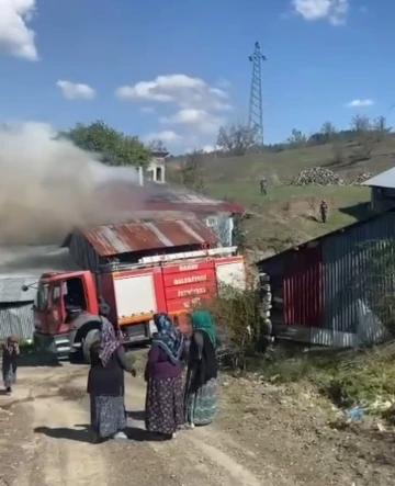 Kastamonu’da korkutan ev yangını
