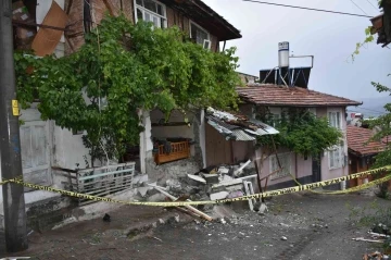 Kastamonu’da patlayan tüp ortalığı savaş alanına çevirdi: 1 yaralı
