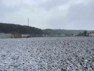 Kastamonu’nun yüksek kesimlerinde kar yağışı etkili olmaya başladı
