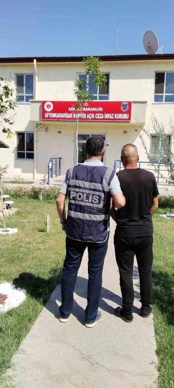 Kasten yaralama suçundan aranan şahsı polis yakaladı
