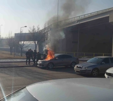 Kavurucu sıcaklarda uzmanlarda araç bakım uyarısı
