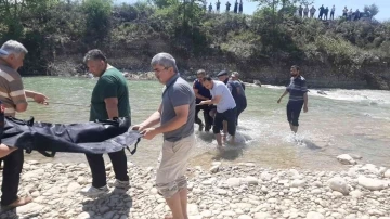 Kaybolan yaşlı adamın cesedi Savrun Çayı’nda bulundu
