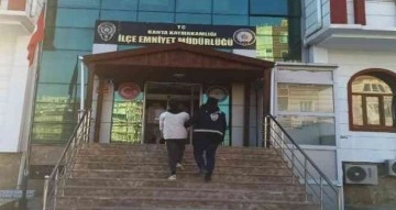 Kayıt cihazı çalan hırsız güvenlik kamerasına yakalandı