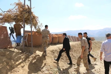 Kaymakam Özçelik’ten Jandarma Komando Tabur Komutanlığına ziyaret
