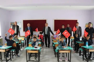 Kaymakam Öztürk, Kapanalan İlkokulu’nda incelemelerde bulundu
