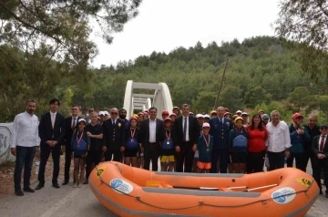 Kaymakam Yakuta, Rafting Eğitim Kampı’nda kanocularla buluştu
