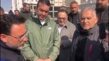 Kayseri Büyükşehir’den Elbistan’a konteyner çarşı
