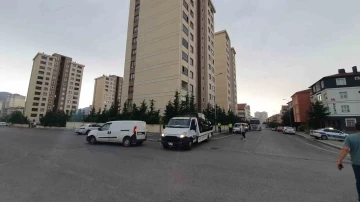 Kayseri’de iki hafif ticari araç çarpıştı: 10 yaralı
