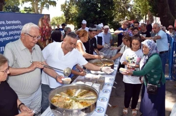 Kdz.Ereğli Belediyesi 3 bin kişiye aşure dağıttı
