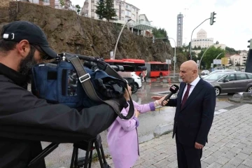 Keçiören Belediye Başkanı Altınok, gazetecilerin bayramını kutladı
