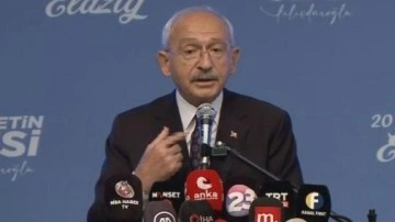 Kemal Kılıçdaroğlu, partisinin grup toplantısında konuşuyor