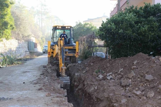 Kemer Aslanbucak’ın içme suyu hattı yenileniyor
