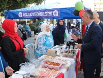 Kemer'de Filistin'e destek kermesi