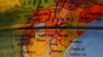 Kenya'da 95 kız öğrenci aynı anda felç geçirdi