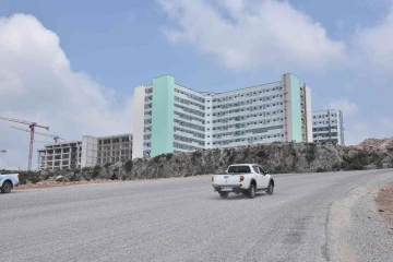 Kepez’den Antalya Şehir Hastanesine konforlu yollar
