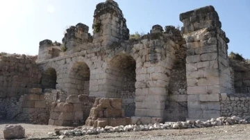 Kibyra'daki hamamın kazılması için ödenek bekleniyor