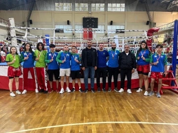 Kickboks takımından büyük başarı
