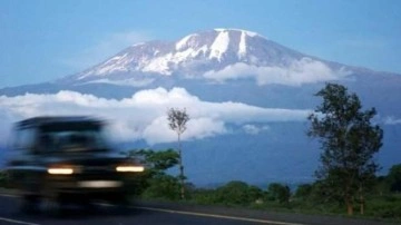 Kilimanjaro Dağı'ndan düşen foto muhabiri öldü