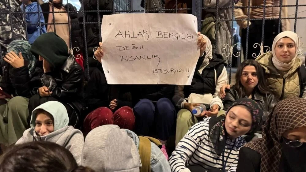 Kilis KYK Yurdunda Cinsel Saldırı Skandalı: Şüpheli Tutuklandı, Öğrencilerden Protesto