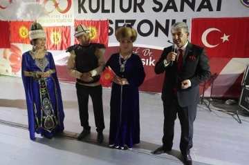 Kırgızistanlı sanatçılardan konser
