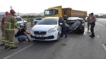 Kırıkkale’de iki otomobil çarpıştı: 5 yaralı
