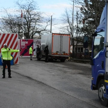 Kırklareli’nde araç ve sürücüler denetlendi
