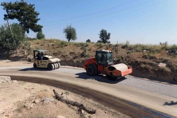 Kırsal mahallelerde yol çalışması
