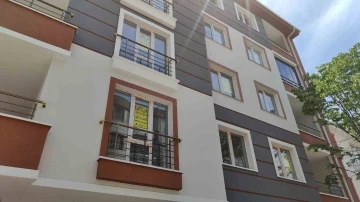Kırşehir’de kiracı ev bulamıyor, ev sahibi evini satmaya çalışıyor
