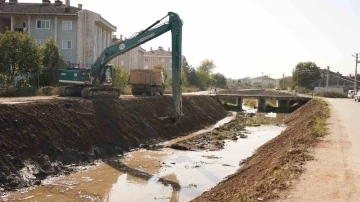 Kış öncesi dere yataklarında temizlik
