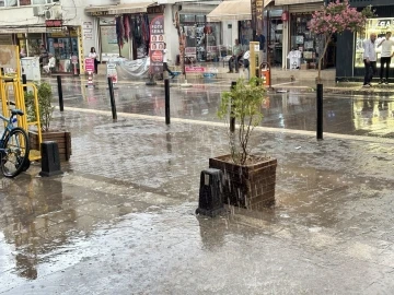 Kızıltepe’de yaz yağmuru etkili oldu

