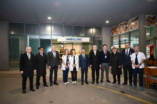 Kocaeli Valisi İlhami Aktaş, patlamada yaralananları hastanede ziyaret etti
