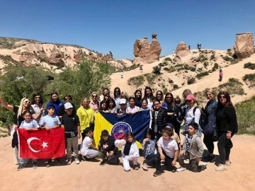 Kolej öğrencileri Kapadokya gezisinde
