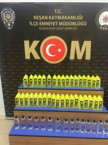 Kolonya bidonları içinde 43,50 litre etil alkol ele geçirildi
