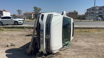 Kontrolden çıkan cip yan yattı: 1 yaralı
