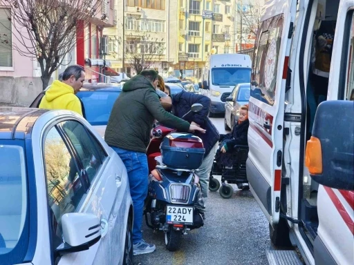 Kontrolden çıkan motosiklet devrildi: 1 yaralı
