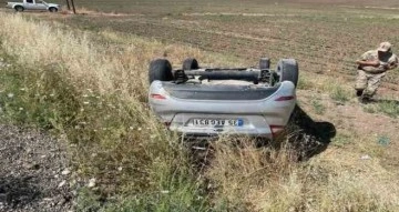 Kontrolden çıkan otomobil yol kenarına savruldu: 1 yaralı