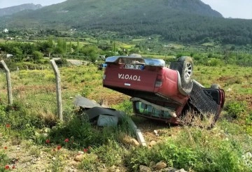 Kontrolden Çıkan Pikap Tarlaya Savruldu: 1 Kişi Yaralandı