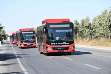 Konya Büyükşehir’in toplu ulaşım filosu yeni araçlarla güçleniyor
