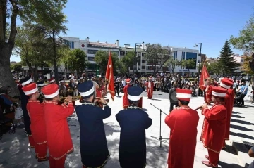 Konya Büyükşehir Mehter Takımı her hafta vatandaşlarla buluşuyor
