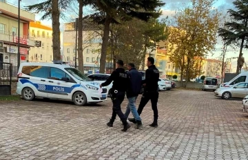 Konya’da evden televizyon çalan hırsız tutuklandı
