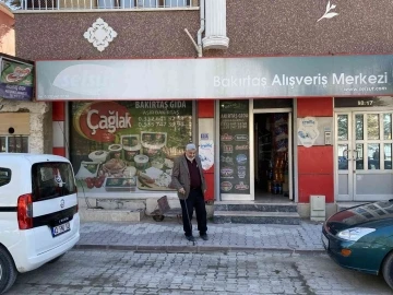 Konya’da market sahibi namaz kıldığı sırada soyuldu
