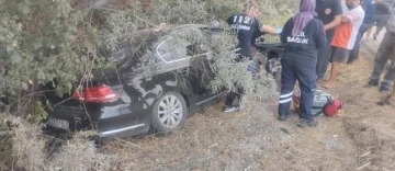 Konya’da otomobil yol kenarındaki ağaçlara çarptı: 1 ölü, 1 yaralı
