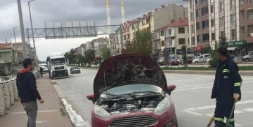 Konya’da otomobilde yangın paniği
