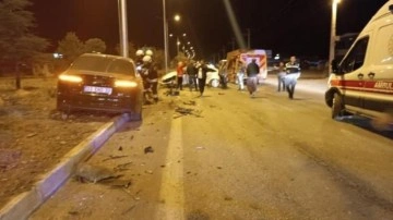 Konya'da iki otomobil çarpıştı: 1 ölü, 2 yaralı