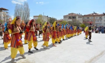 Korkuteli'de 23 Nisan coşkusu