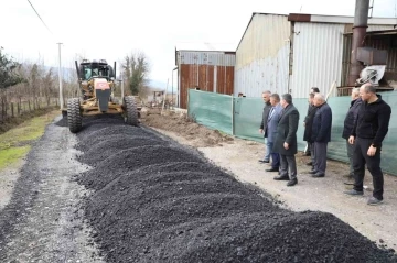 Köy yolları kışa hazırlanıyor
