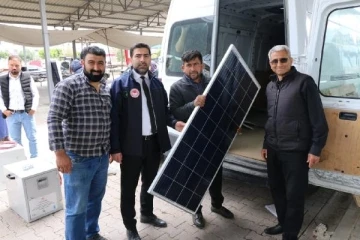 Kozan'da hayvan yetiştiricilerine güneş enerjisi sistemleri dağıtıldı