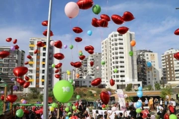 Kozan'da öğrencilerden 100. yıl kutlaması