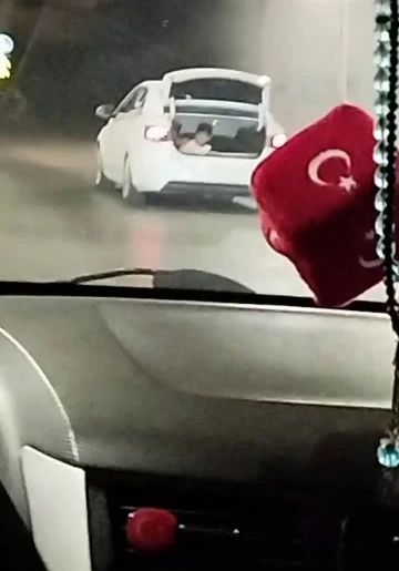 Küçük çocuğun bagajda tehlikeli yolculuğu
